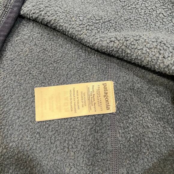 Patagonia navy better sweater for women size L - Picture 5 of 7
